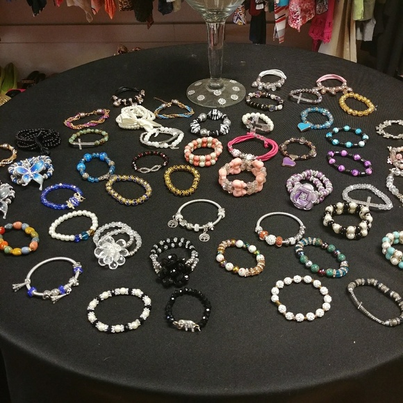 100 Piece Bracelet Bundle - Picture 5 of 8